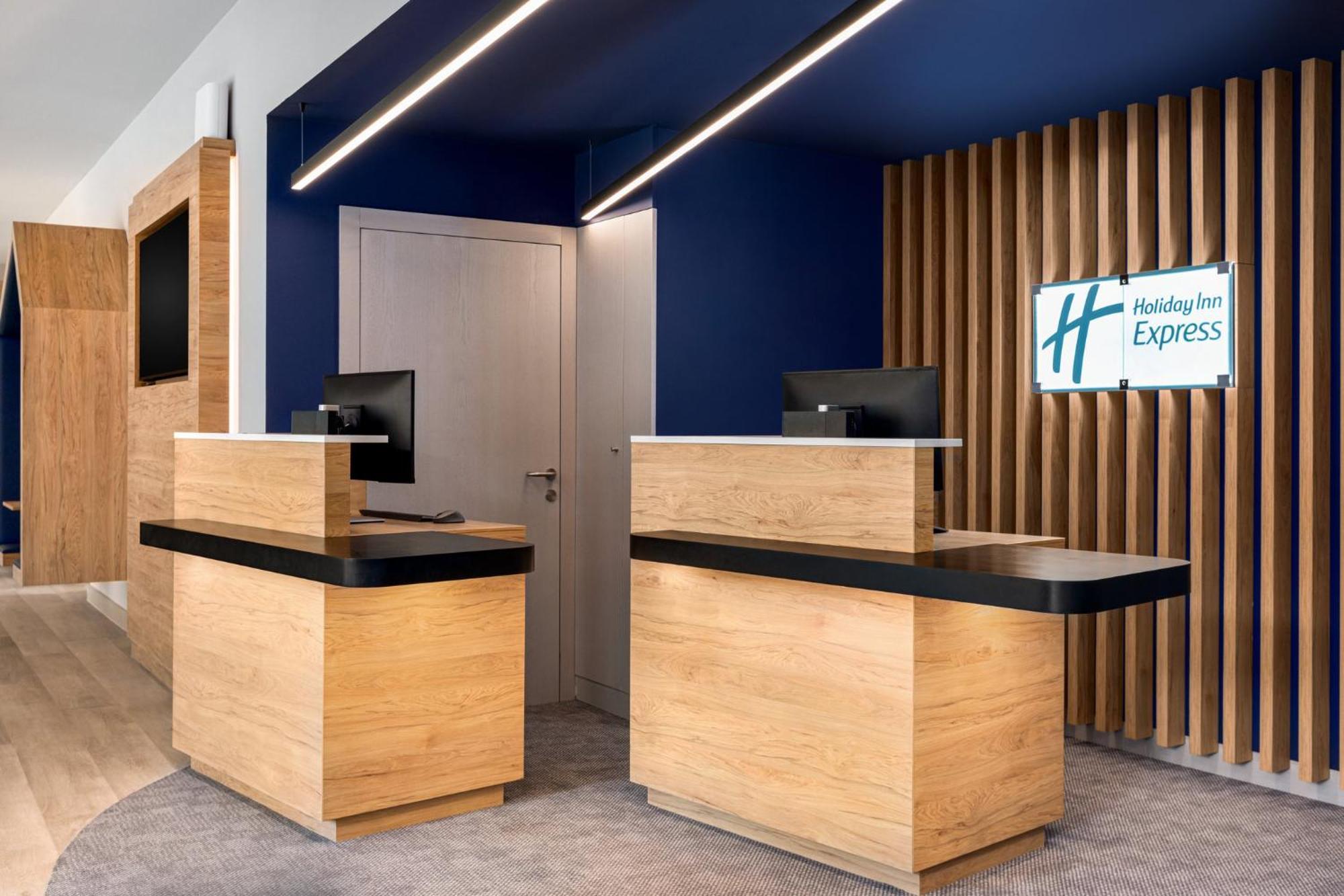 Holiday Inn Express Porto - Boavista By Ihg Exterior foto